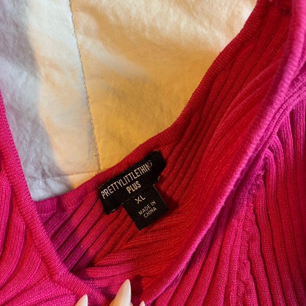 Pretty Little Thing Ribbed Dress - Picture 2 of 4